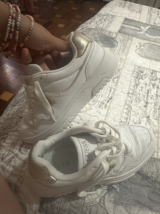 Sapatilha Guess tamanho 37