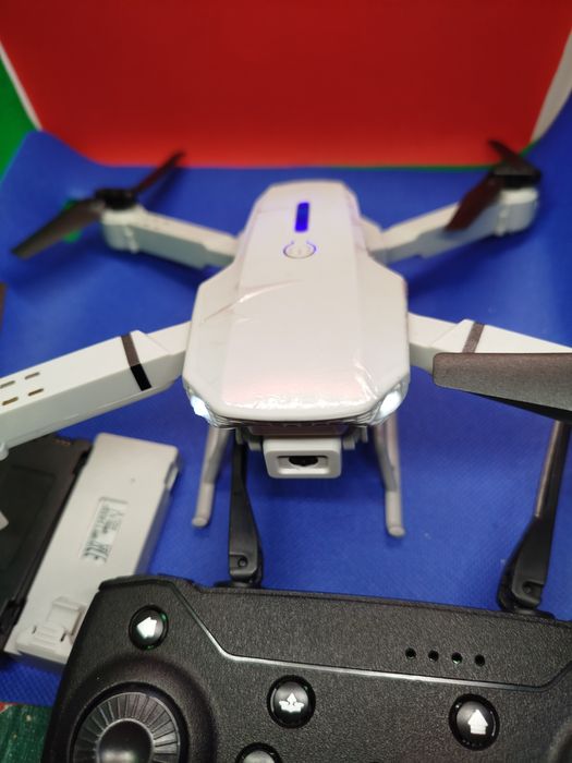 Nowy dron user manual E99 z 2 kamerami gratis wysyłka