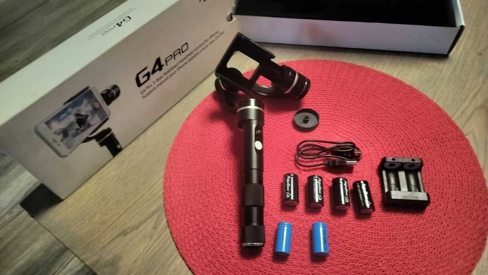 Трехосевой Стабилизатор  Feiyu Tech G4 Pro 3-Axis для смартфонов