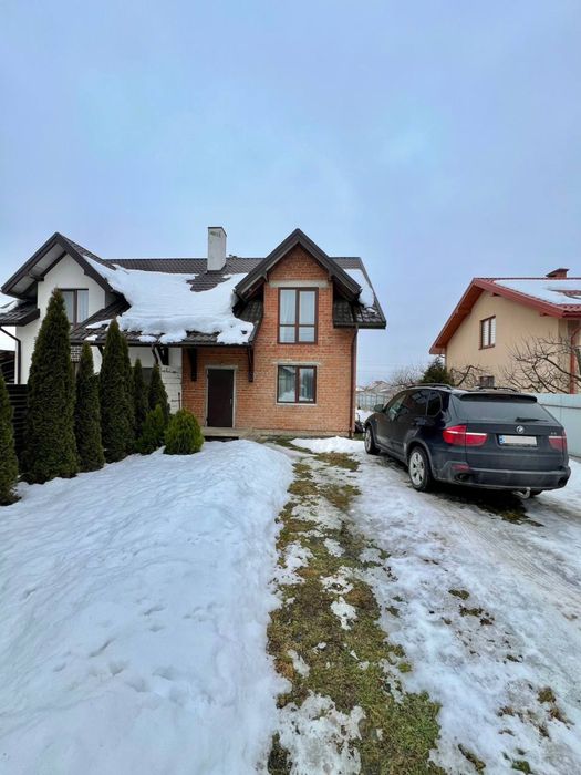 Продаж! Котедж з ремонтом 116 м² + 5 соток. Пустомити, вул. Свободи