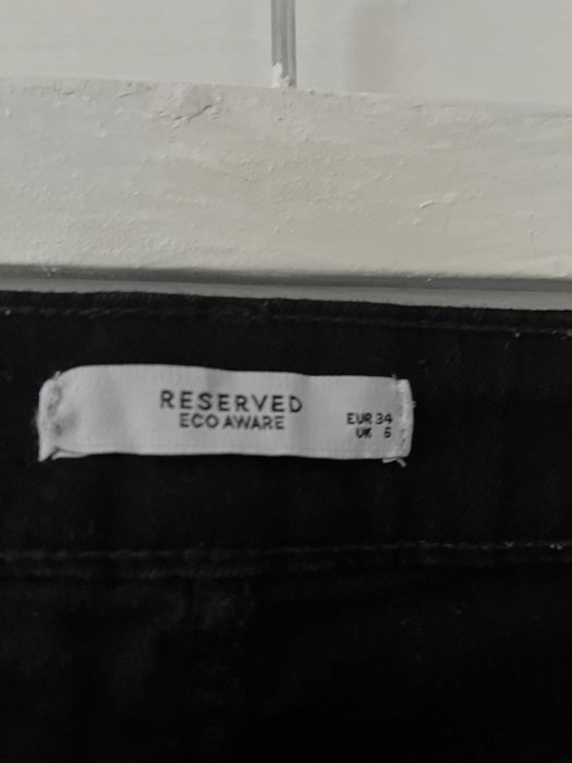 Jeansy czarne Reserved - 34