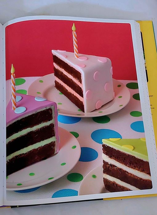 Livros decoração bolos infantis