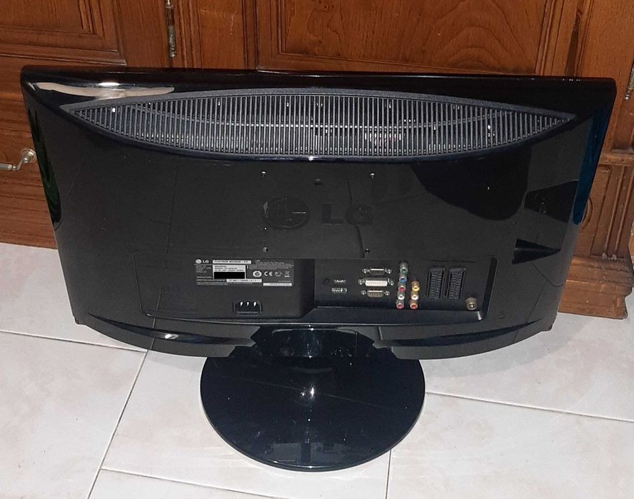 TV/LG Full HD (com defeito)