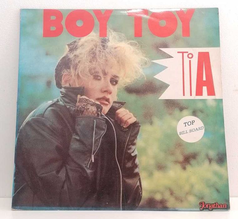 Tia – Boy Toy 1986
