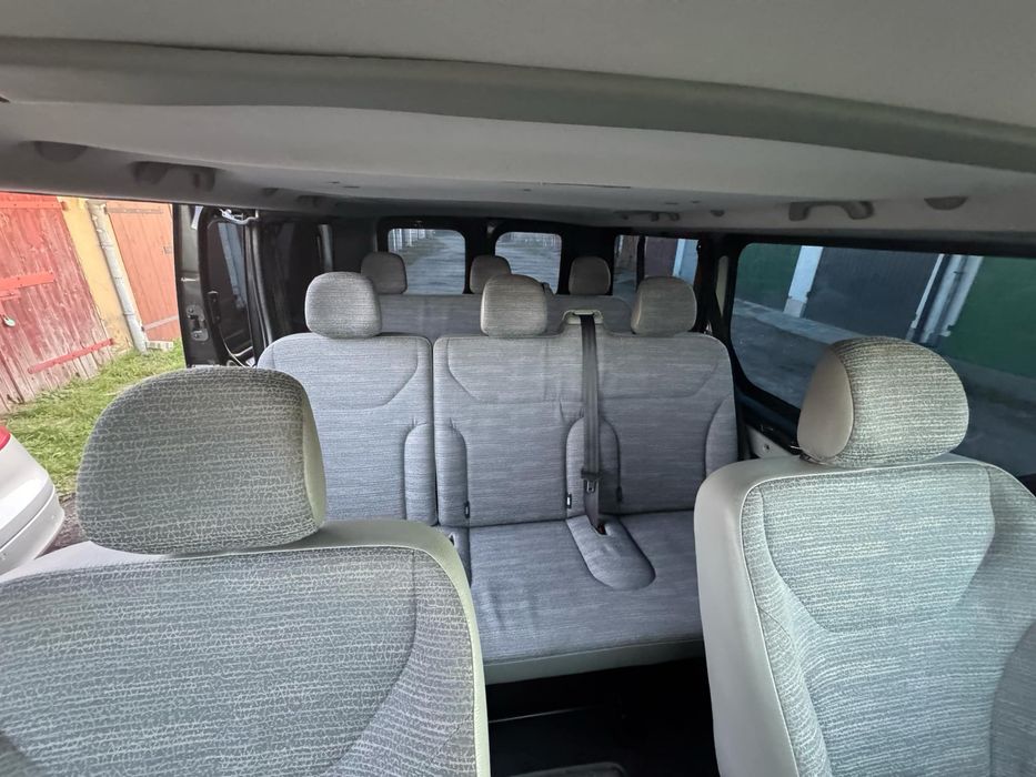 Wynajmem/Wypożyczenie Bus 8-osobowy, Ranault Trafic 2014