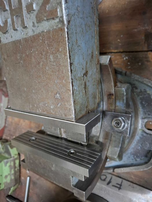 Prensa angular para fresadoras