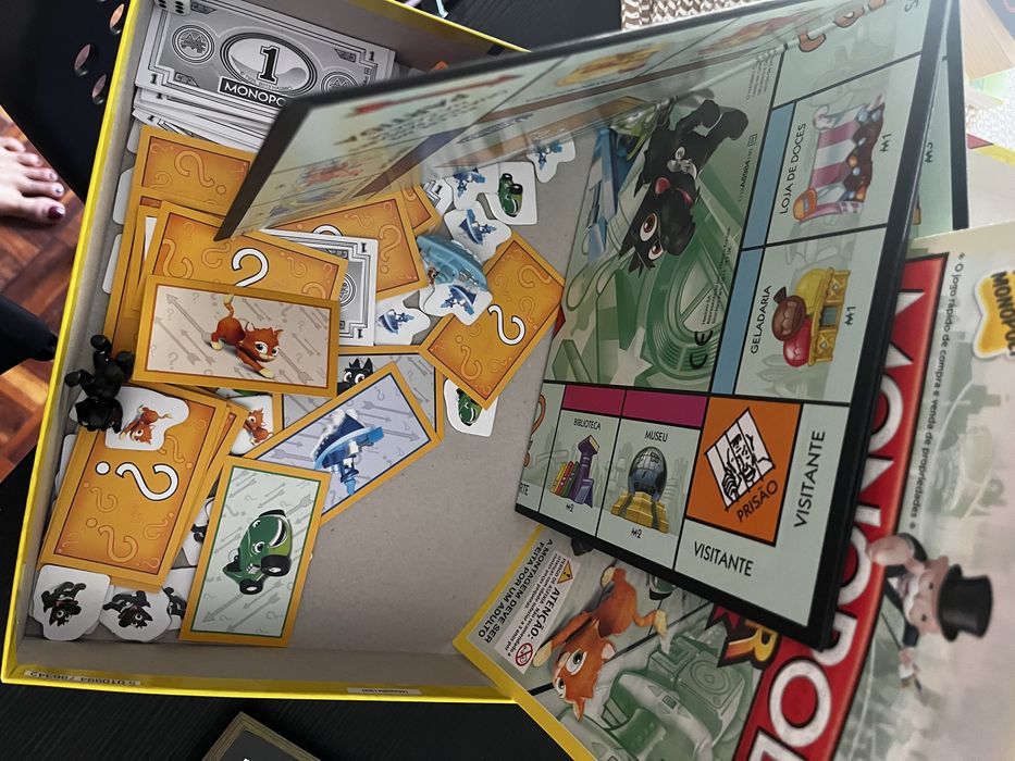 Livros  e  Jogos