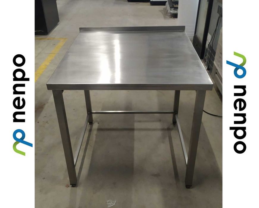 Stół roboczy ze stali  (86x89x85)