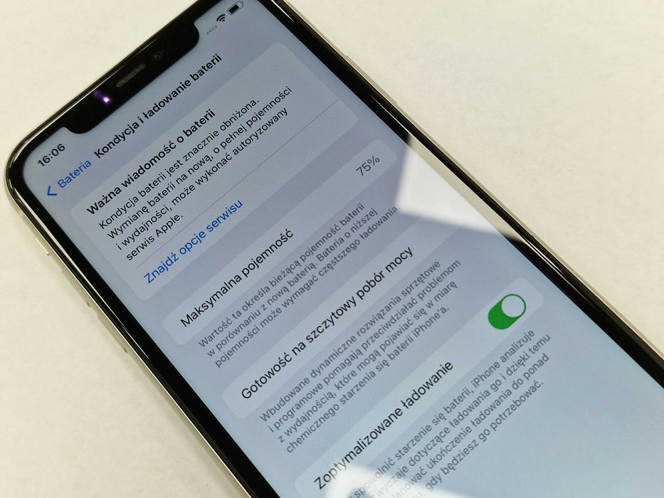 Iphone 11 128GB/ White/ BAT 75%/ Grade A/ Gwarancja + ładowarka