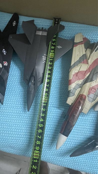Coleçao de avioes entre 20-25cm de comprimenro