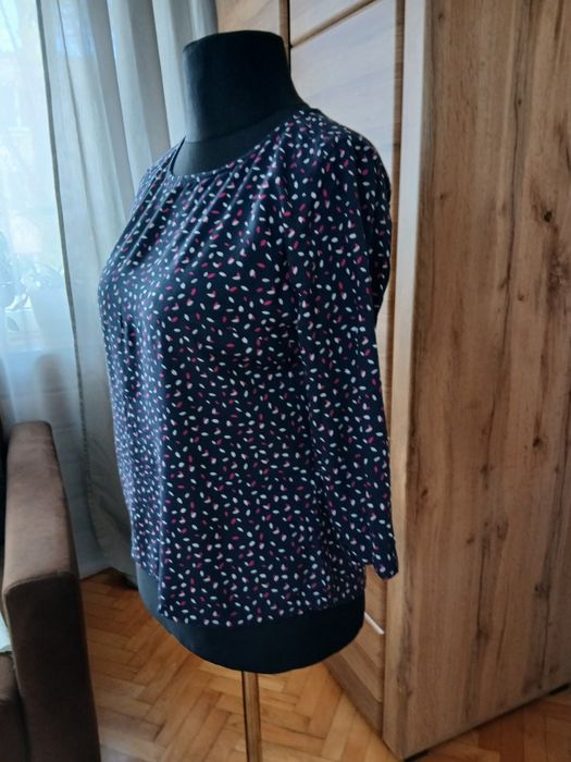Elegancka  kolorowa bluzka Tatum  40