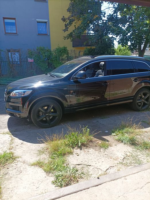 Audi Q7 3.0 tdi S-LINE