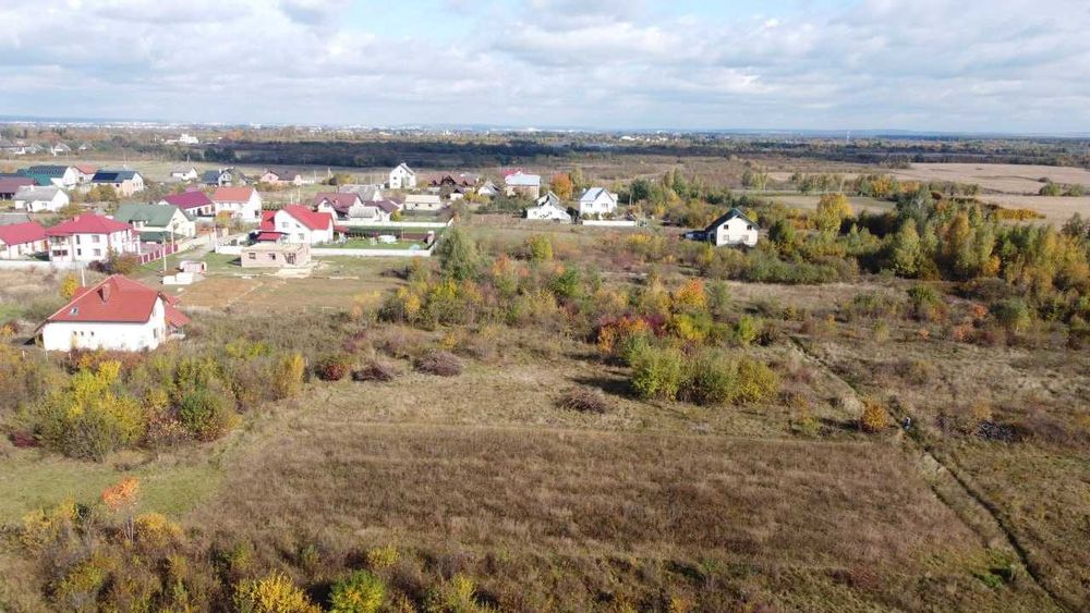 Продається ділянка 15 сот. Березівка. Новобудови. Будинки. Світло. Газ