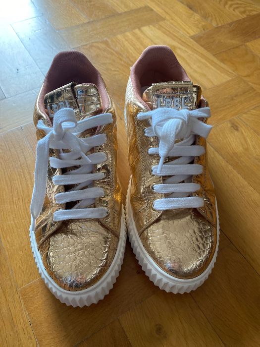 Sprzedam trampki Loriblu 38r.
