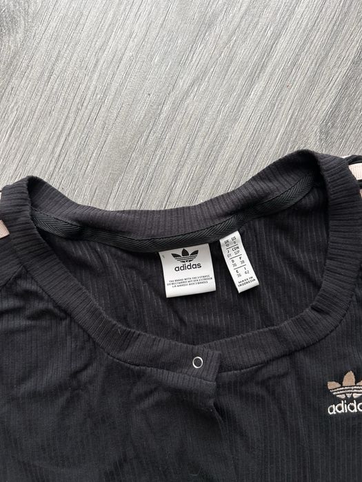 Продам платья adidas