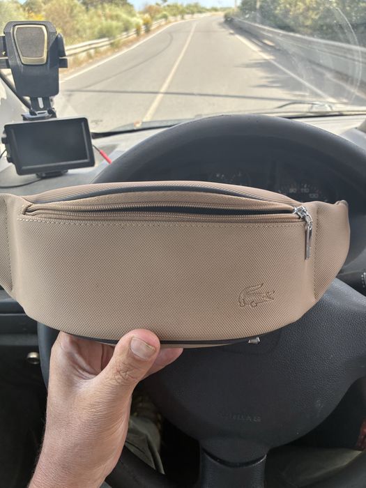 Bolsa cintura homem lacoste