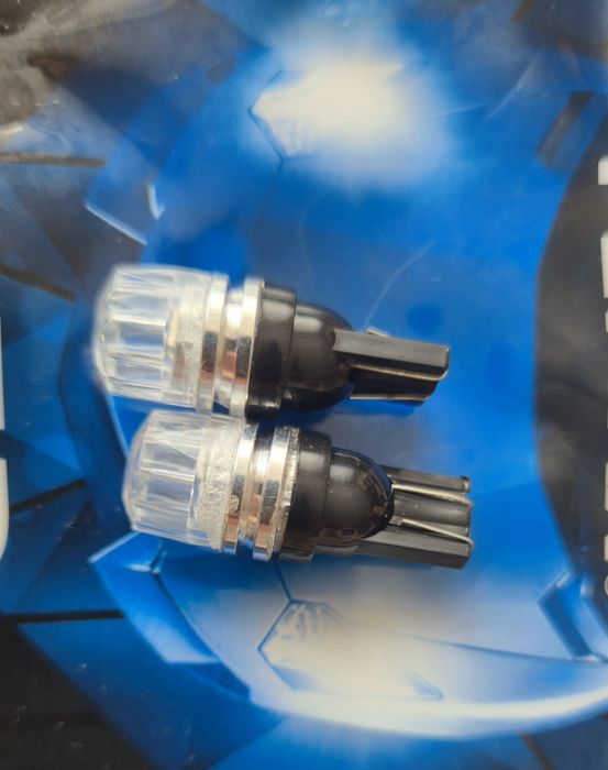 Żarówki  LED  T10