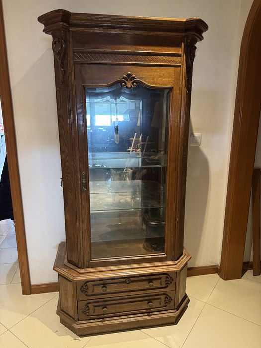 Movel Vitrine em Madeira