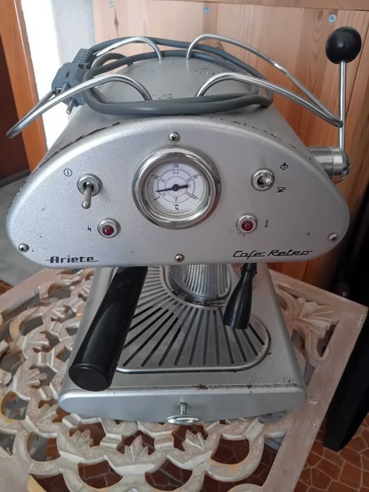 Maquina de Café Retro