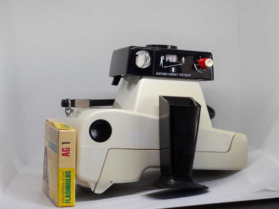 Máquina fotográfica vintage Polaroid Land Camera Swinger Model 20