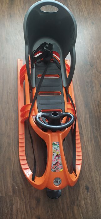 Санки с рулевым управлением