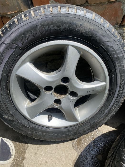 Продам Диски 13 4;98. ЕТ 35 з резиною