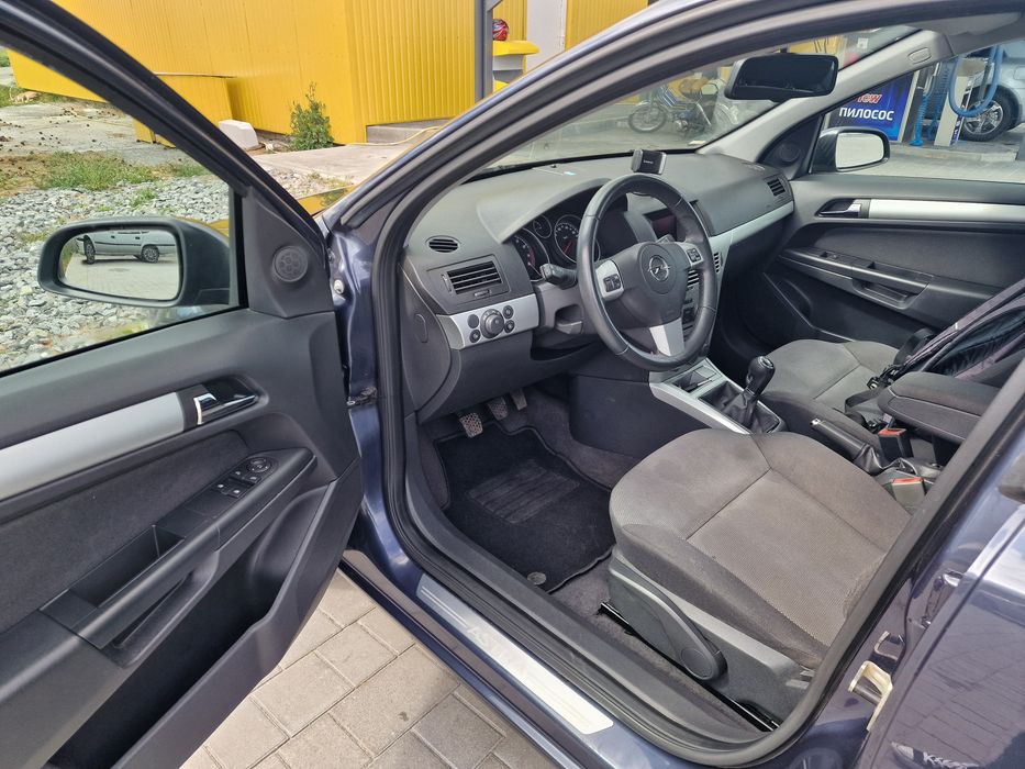 Opel Astra H 2009 рік