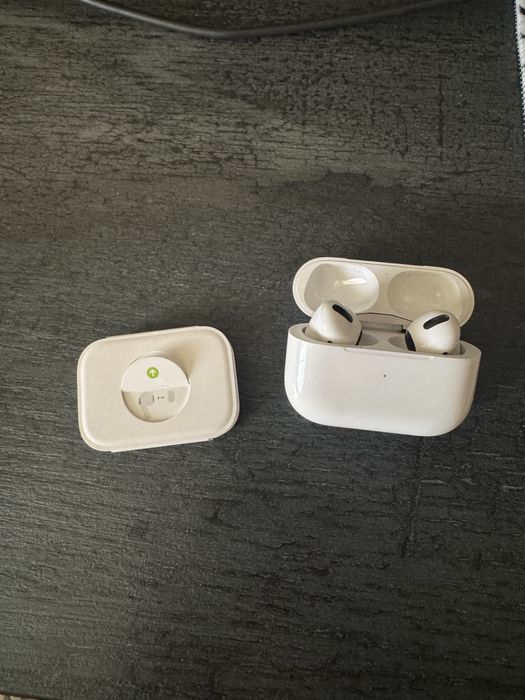 оригинальные airpods pro 1 білого кольору