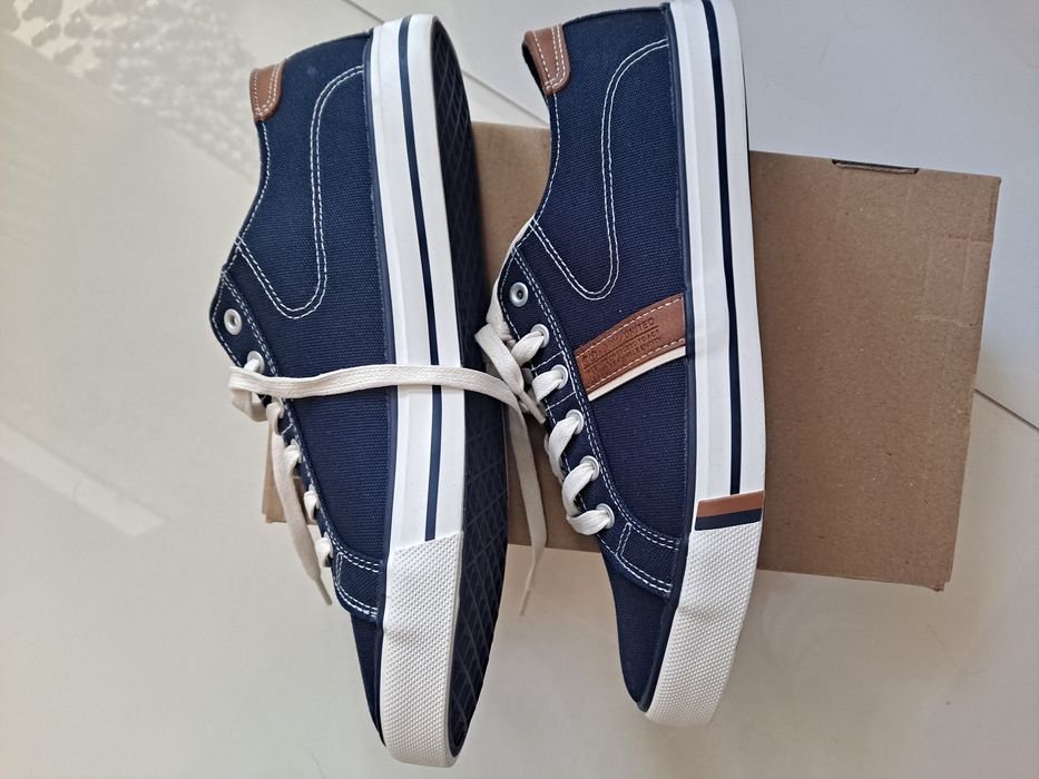 NOWE Sneakersy męskie Pier One r.43