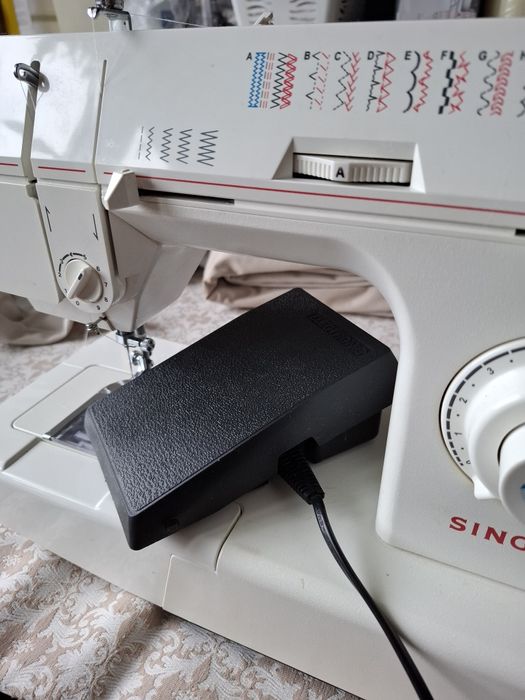 Maszyna do szycia Singer 2818C