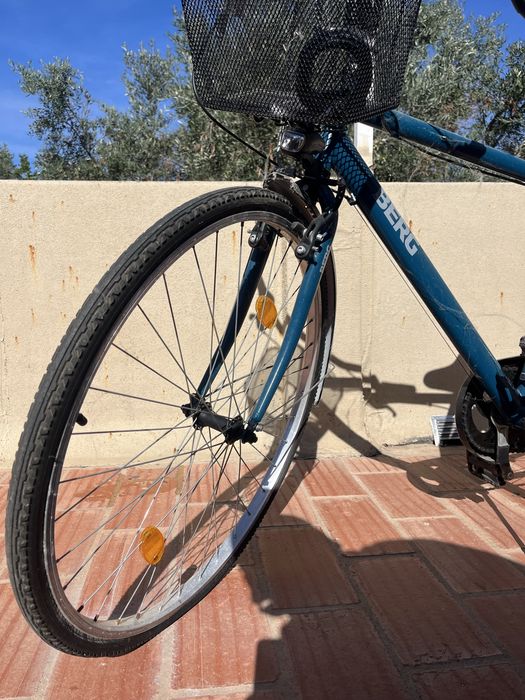 Bicicleta Feminina { Berg com cesta }