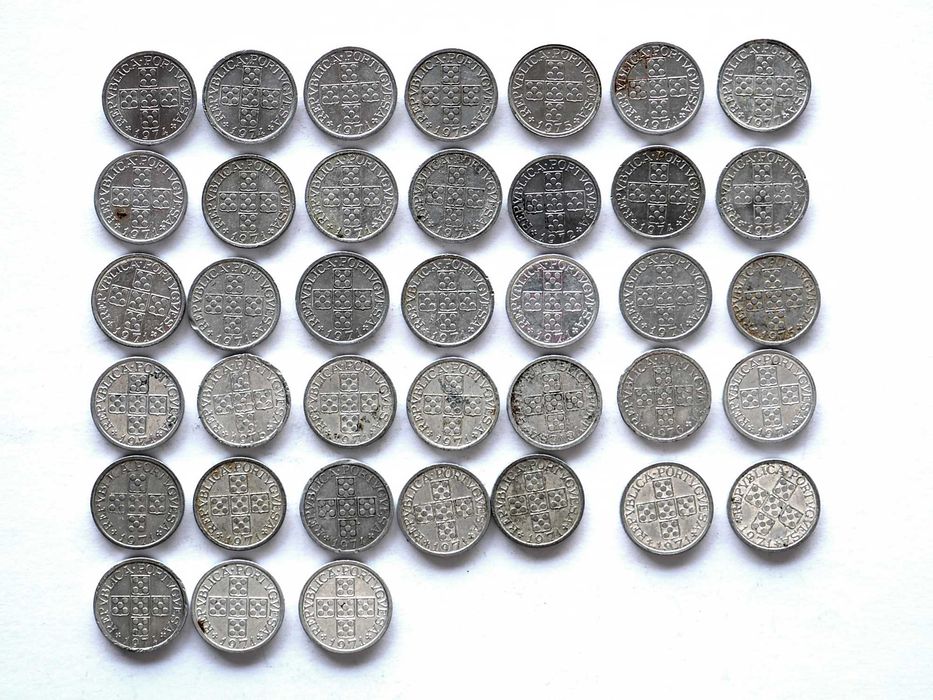 Lote de 38 Moedas 10 Centavos 1971 a 1977 Bastante Circuladas