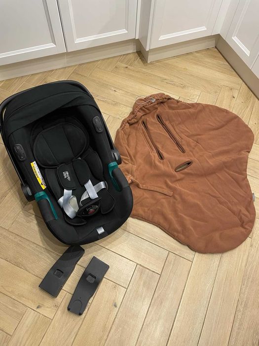 Fotelik samochodowy Britax Romer Baby Safe iSense