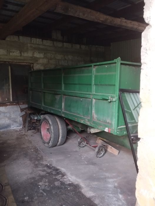 Przyczepa rolnicza 6t (pod koparki)