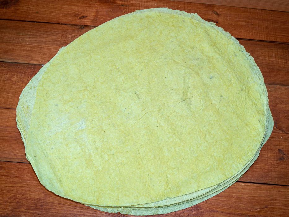 Шаурма тонкий жовтий лаваш Кукурудзяний фастфуд Донер