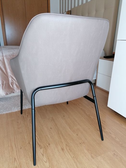 Cadeira de quarto  em polipele, cor Castanho