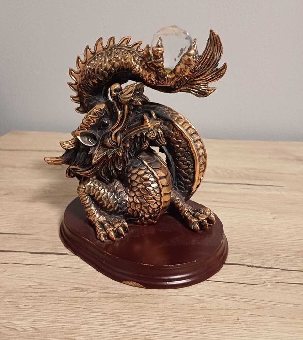 Статуетка Дракон