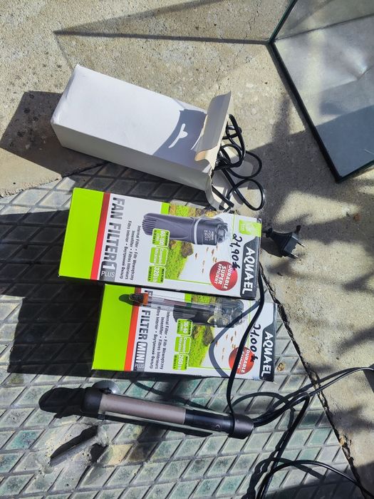 Aquário 25 litros com 3 filtros, enfeites, etc