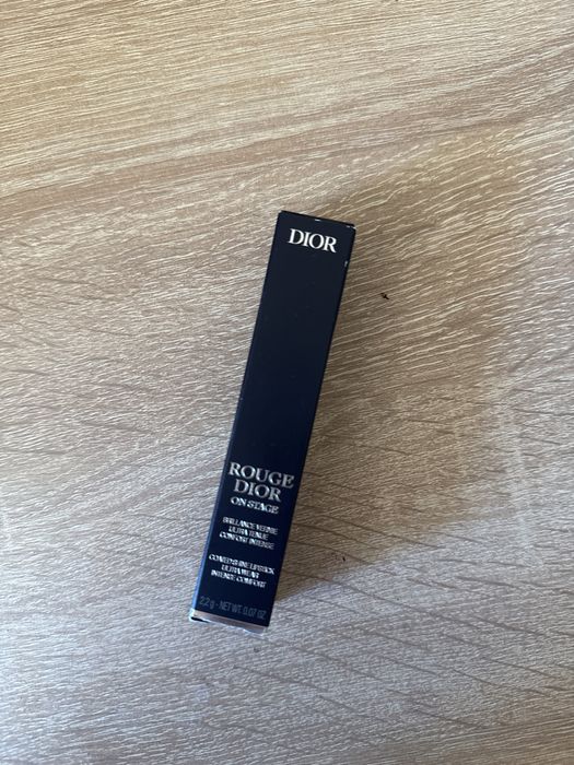 Dior rouge on stage pomadka kolor 226 daring glush shine