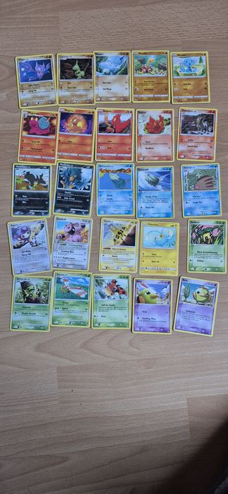 Pokémon TCG Lote 25 Cartas
