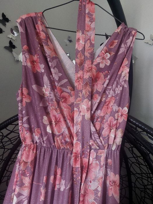 Fioletowy sukienka w kwiaty