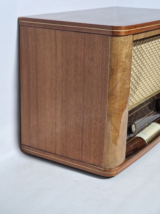Rádio antigo com gira discos reparado Philips