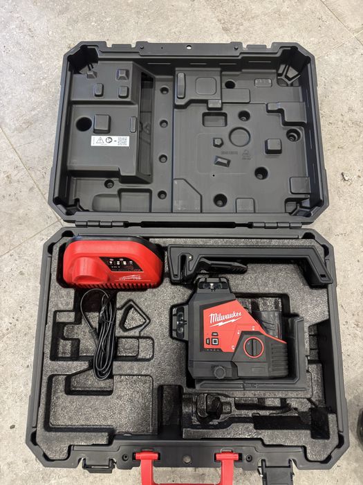 Laser milwaukee m12 3pl