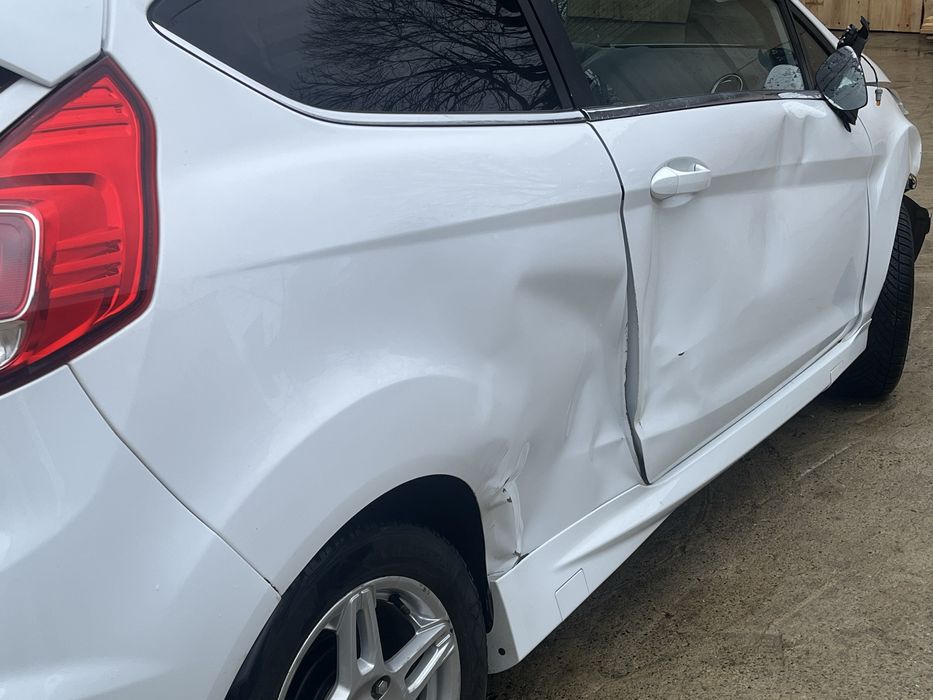 Ford Fiesta Mk7 1.6 TDCi 95 KM – uszkodzony