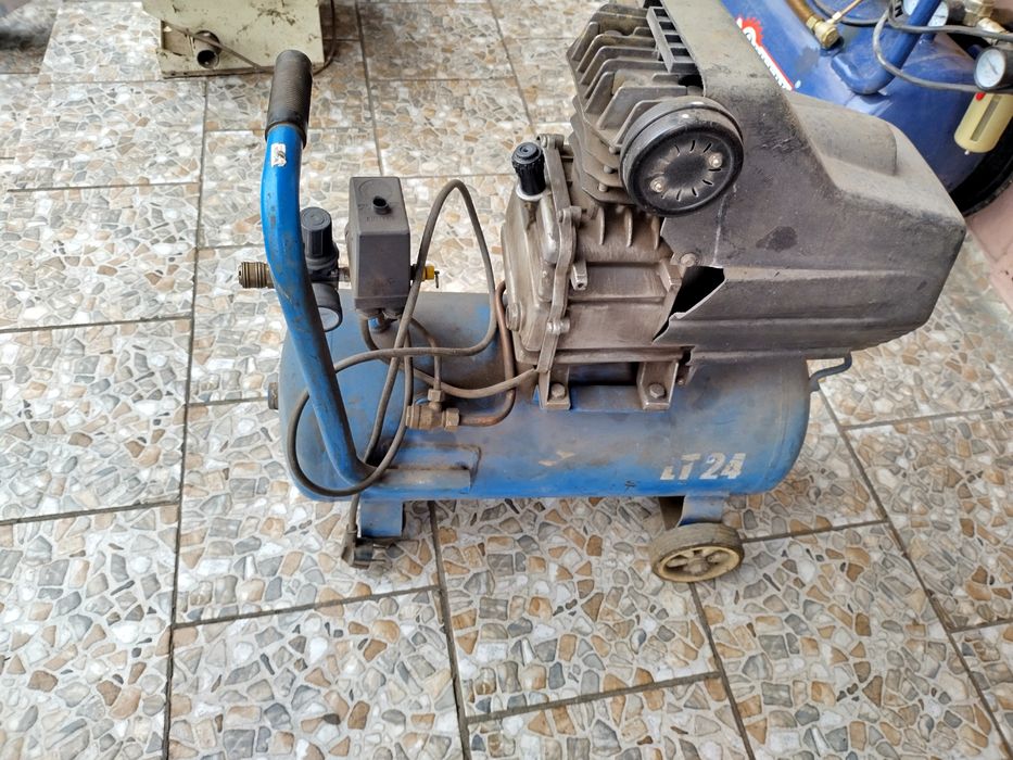Продам компресор