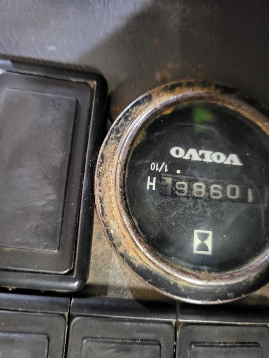 Koparka gąsienicowa VOLVO EC 140