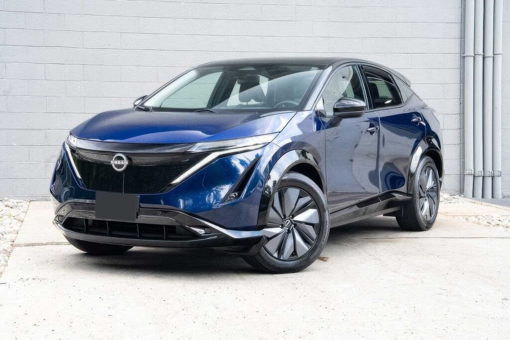 Nissan Ariya      2024