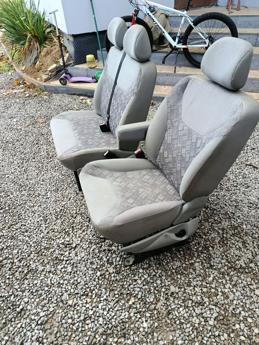 Fotele, siedzenia Viwaro, Trafic