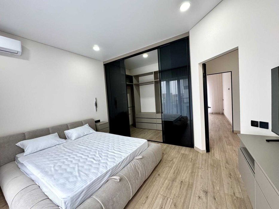 Невеликий будинок в котеджному містечку