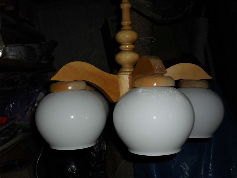 Sprzedam żyrandol- pięcio-ramienny